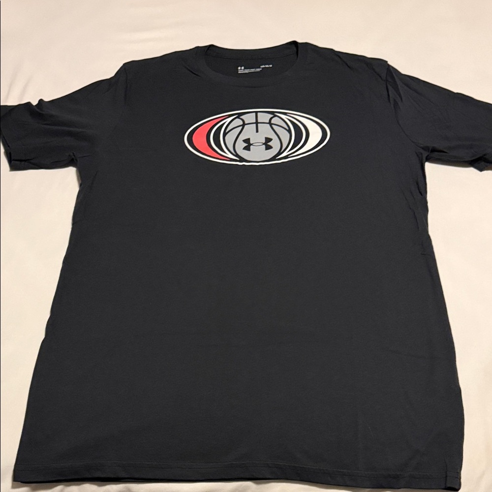 Under Armour Men's Black and Red Graphic Tee